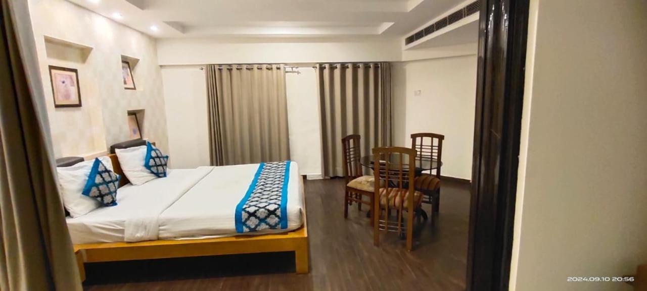 Hotel Queens Tower Amritsar Exterior foto